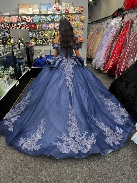 Periwinkle Quince, Corpse Bride Quinceanera, Dark Purple Quince Dresses, Navy Quinceanera Dresses, Dark Purple Quinceanera Dresses, Quinceañera Themes, Quince Inspiration, Corps Bride, Quinceanera Blue