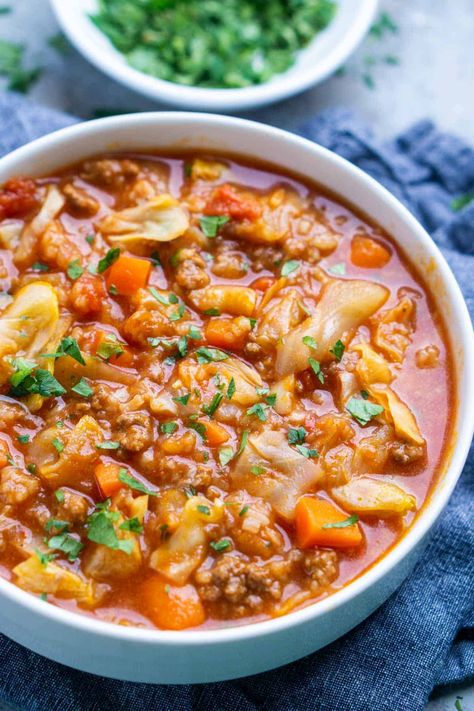 Cabbage Roll Soup Recipe, Beef Cabbage Soup, Ground Beef And Rice, Ground Beef And Cabbage, Stuffed Cabbage Rolls, Unstuffed Cabbage, Cabbage Roll Soup, Cabbage Roll, Beef Soup Recipes