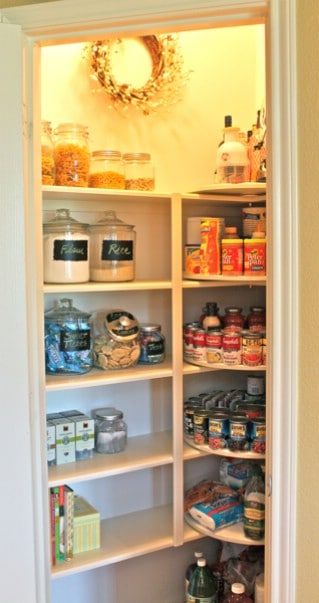 60+ Innovative #Kitchen #Organization and Storage #DIY Projects Corner Pantry, Pantry Makeover, Innovative Kitchen, Pantry Ideas, Kitchen Hacks Organization, Diy Kitchen Storage, Cabinet Ideas, Organization And Storage, Pantry Door