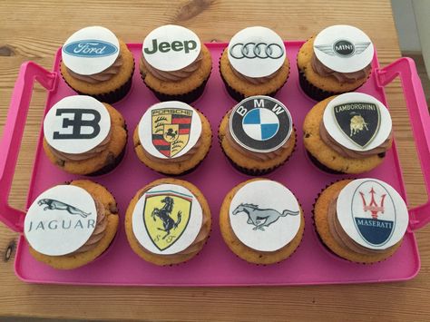 Masculine Cupcakes, Car Cupcakes, Birthday Surprise Kids, Cars Cupcakes, Car Cakes, 40th Birthday Men, Theme Cupcakes, Cars Birthday Cake, Shoe Template