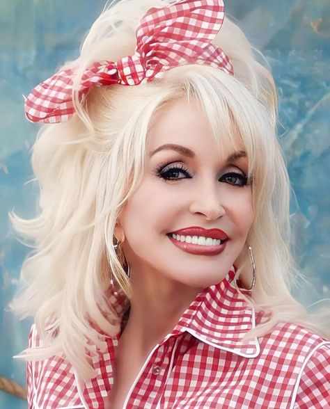 Retro Dolly Parton, Dolly Parton 60s, Dolly Parton Fancy Dress, Diy Dolly Parton Costume, Dolly Parton Iconic Looks, Dolly Parton Inspired Outfit, Dolly Parton Fashion, Dolly Parton 70s, Dolly Shirts