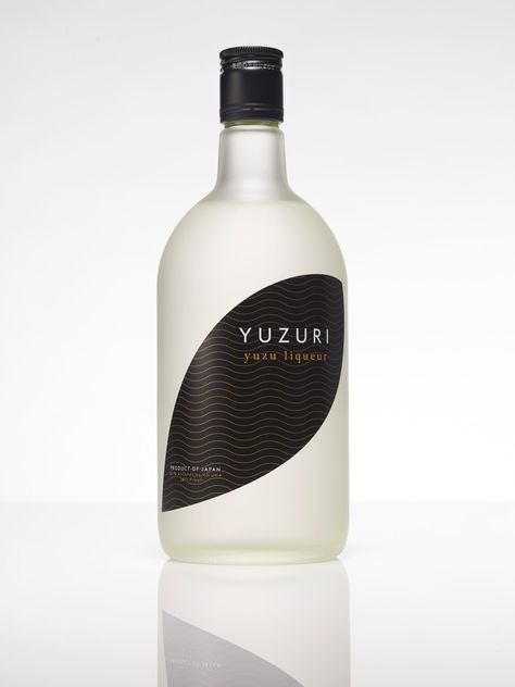 Review: Yuzuri Yuzu Liqueur - Drinkhacker Bitter Lemon, Glass Half Full, Typography Branding, Beautiful Bars, Logo Typography, Wine Cocktails, Delicious Cocktails, Mixology, Top Secret