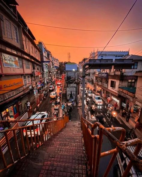 📍 Bazar Bungkawn, Aizawl, Mizoram, India . . Follow @wow.clubindia . . Pic credit 📷 @lalrin_imv . . . #aizawl #aizawlcity #mizoram #mizoraminsta #northeastIndia #mizoramtourism #northeast_india #wowclubindia Aizawl Mizoram, Bible Poster, Northeast India, Art And Architecture, Ram, Tourism, Around The Worlds, Bible, India