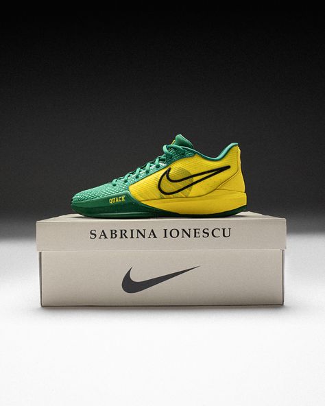 NEVER NOT BALLIN‘ | - OREGON DUCKS - The iconic green & yellow of the Oregon Ducks on the Nike Sabrina 1! That's an elite combo! Get the Sabrina 1 'Oregon… | Instagram Ball Shoes, Oregon Ducks, Ducks, Green Yellow, Basketball Shoes, Oregon, Basketball, Nike, Yellow