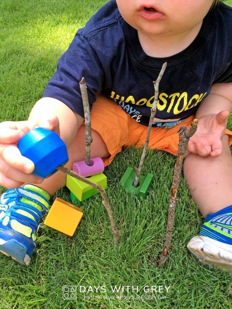 outdoor fine motor for toddlers Infant Fine Motor Activities Daycare, Outdoor Activities For Infants, Infant Outdoor Activities, Fine Motor For Toddlers, Gross Motor Activities For Toddlers, Toddler Fine Motor, Montessori Works, Toddler Fine Motor Activities, Infant Daycare