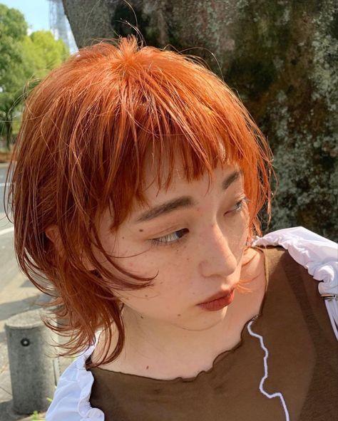 Japan Short Haircut, Japanese Orange Hair, Asian Orange Hair, Red Short Hair With Bangs, Orange Hair Asian, Short Ginger Hair With Bangs, Short Y2k Hair, Y2k Short Hair, Short Bangs Haircut