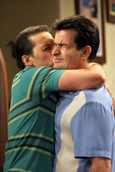 Charlie Sheen Two And A Half Men, 2 And A Half Men, John Cryer, Two Half Men, Two And Half Men, Jon Cryer, Charlie Harper, Two And A Half Men, 2 Brothers