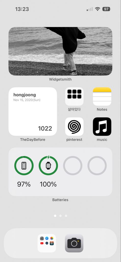 Minimalist Ios Layout, Phone Layout Minimalist, Minimalistic Iphone Layout, Ios Minimalist Home Screen, Iscreen圖標 Ideas, Iphone Layout Minimalist, Phone Theme Ideas Vintage, Minimal Iphone Homescreen Layout, Korean Phone Layout