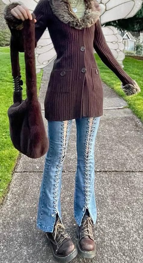 2000s Cardigan Outfit, Cardigan Outfit Y2k, Y2k Cardigan Outfit, 2000s Cardigan, Long Cardigan Outfit, Y2k Cardigan, Boho Whimsical, Cardigan Y2k, Cardigan Outfit