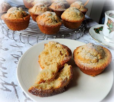 The English Kitchen: Nutmeg Muffins Muffins Breakfast, The English Kitchen, Breakfast Rolls, Muffins Recipes, English Kitchen, English Kitchens, Cooked Carrots, Sweet Roll, Sausage Breakfast