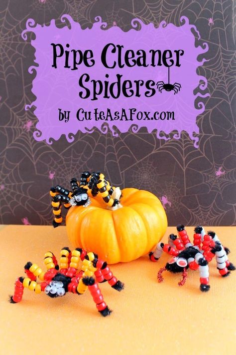 Quick Halloween Crafts, Halloween Art Projects, Spider Crafts, Fun Halloween Crafts, Beaded Spiders, Pipe Cleaner Crafts, Girl Scout Crafts, Scouts Crafts, Christmas Craft Supplies