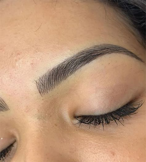 Archless Eyebrows, Eyebrow Shaping Threading, Ombre Eyebrows, Lashes Fake Eyelashes, Eyebrow Makeup Tutorial, Arch Brows, Eyebrow Design, Arched Eyebrows, Perfect Eyelashes