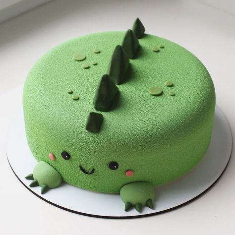 Best Dinosaur Cake Ideas and Dinosaur Cupcakes Cake Decorating Dinosaur, Easy Dinosaur Cake Ideas, Diy Dino Cake, Dinasour Cakes Ideas, Toddler Birthday Cake Ideas, Small Dinosaur Cake, Two Year Old Dinosaur Birthday Cake, Trex Birthday Cake, Number 1 Dinosaur Cake