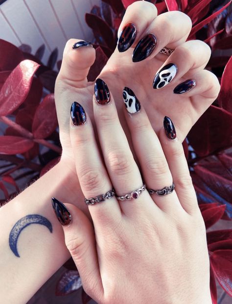 Ghostface Nails, White Lace Nails, Scream Nails, Gradation Nails, Black Almond Nails, White French Nails, Gucci Nails, Feather Nails, Evil Eye Nails