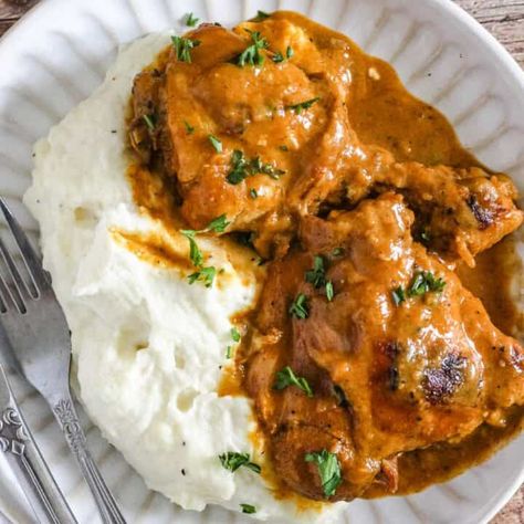 Chicken Paprikash Recipe - Famous Hungarian meal! - The Foreign Fork Chicken Paprikash Hungarian, Paprikash Hungarian, Chicken Paprikash Recipe, Hungarian Chicken Paprikash, Paprikash Recipe, Famous Recipes, Hungarian Paprika, Chicken Paprikash, Famous Recipe