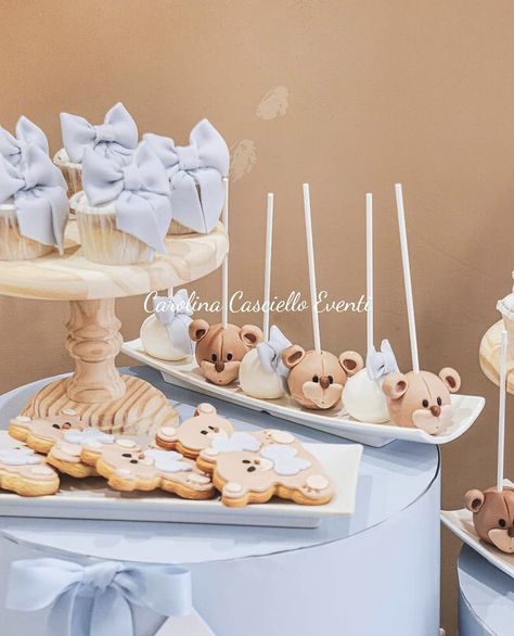 Sage Green Baby Shower, Baby Shower Sweets, Bear Baby Shower Theme, Idee Babyshower, Teddy Bear Party, Baby Shower Theme Decorations, Baby Shower Deco, Bearly Wait, Teddy Bear Baby Shower