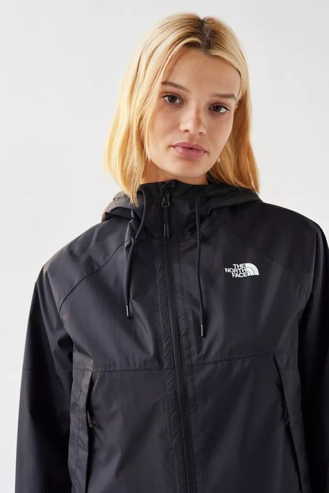 Windproof Jacket Woman Outfit, North Face Windbreaker Outfit, North Face Rain Jacket Outfit, Waterproof Jacket Outfit, The North Face Rain Jacket, Face Slim, Windbreaker Outfit, Denim Shirt Jacket, Jacket Corduroy