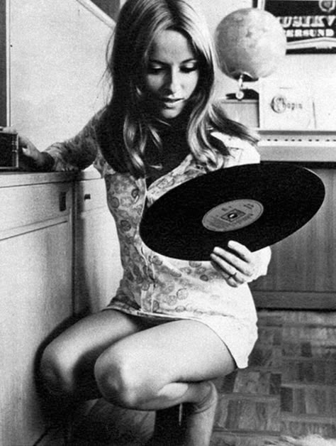 Susan George, A State Of Trance, Jitterbug, We Will Rock You, Vintage Versace, Black And White Photograph, Rock N’roll, Olivia Newton John, Kid Cudi