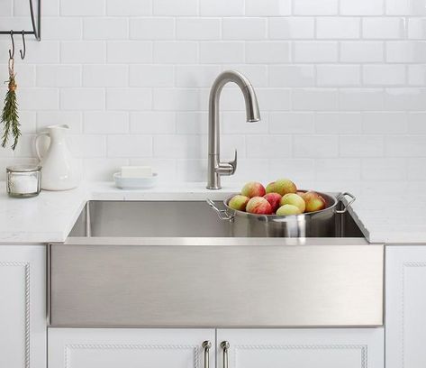 Stainless Farmhouse Sink, Stainless Steel Apron Sink, Stainless Steel Farmhouse Sink, Best Kitchen Sinks, Kitchen Sink Design, Apron Sink, Double Bowl Kitchen Sink, Stainless Steel Sink, Steel Kitchen Sink