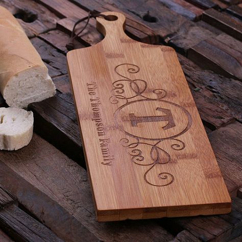 Bamboo Chopping Board, Bread Cheese, Carving Board, Wood Burning Crafts, Cnc Projects, Wood Burning Art, Chopping Board, Pyrography, Wood Burning