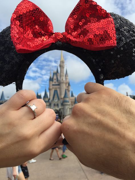 My favorite picture from our engagement in Walt Disney World! 9/17/15. Disney Engagement Pictures, Disneyland Engagement Photos, Disney World Honeymoon, Disney Proposal, Couple Disney, Disneyland Engagement, Disney Poses, Disney Picture Ideas, Wedding Disney