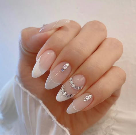 Stone Nails Designs, Nails Novia, Wedding Gel Nails, Neutral Nails Acrylic, Blush Pink Nails, Wedding Acrylic Nails, Long Gel Nails, Gel Nails French, Stone Nail Art