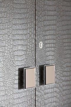 Crocodile Design, Dressing Room Closet, Wardrobe Door Designs, Joinery Details, Modern Closet, Wardrobe Handles, Home Door, Room Closet, Home Design Ideas