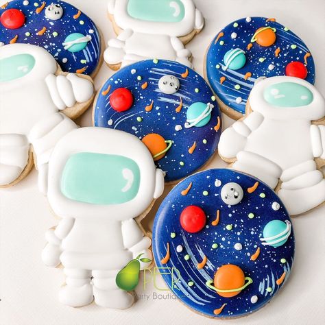 Elevate the appeal of your sweet table with these attractive and delicious space themed birthday cookies. Beautifully decorated, each order is baked from scratch with the freshest ingredients to ensure the cookies will taste as good as they look. Each cookie is individually wrapped and heat-sealed making for a delicious space kids birthday party favor idea. Sun Birthday Cookies, Space Theme Cookies, First Trip Around The Sun Cookies, Rocket Cookies, Planet Cookies, Astronaut Cookies, Eight Birthday, Space Cookies, Number Cookies