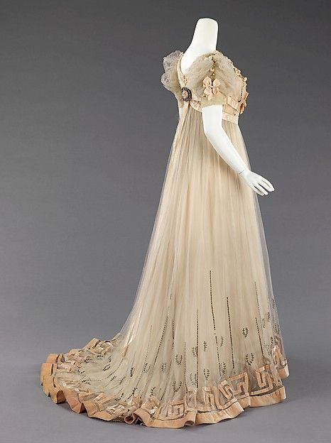 Evening dress Jeanne Paquin, Summer Gowns, 1950 Fashion, 1900s Fashion, Robes Vintage, Regency Fashion, Old Dresses, Antique Dress, Vintage Gowns