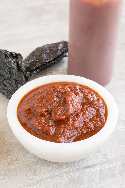 Ancho BBQ Sauce - Chili Pepper Madness Chili Sauce Recipe Canning, Ancho Chili Sauce, Homemade Bbq Sauce Recipe, Chili Pepper Recipes, Chili Sauce Recipe, Homemade Bbq Sauce, Chile Recipes, Ancho Chili, Hot Sauce Recipes