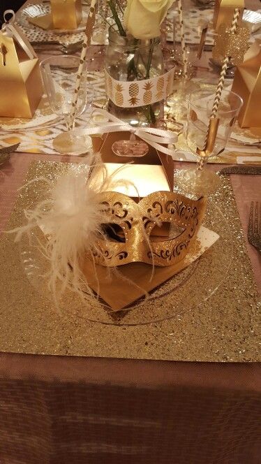 Masquerade Quince Theme Dress, Summer Masquerade Party, Masquarede Ball Prom, Masquered Ball Aesthetic, Masquerade Ball Table Centerpieces, Enchanted Masquerade Ball, Masquerade Ball Color Schemes, Masquerade Astethic, Modern Masquerade Ball Aesthetic