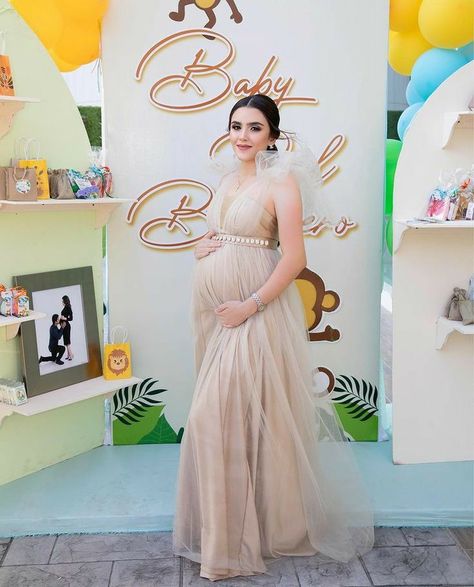 Babyshower Dress, Unique Prom Dresses Long, Vestidos Para Baby Shower, Los Toys, Maternity Shoot Outfit, Elegant Maternity Dresses, Maternity Fashion Dresses, Mommy Dress, Maternity Dresses Photography