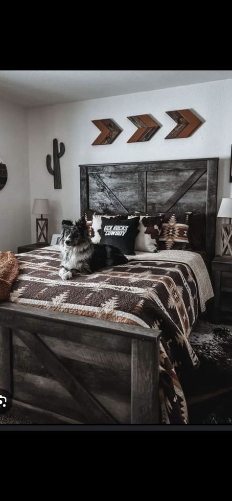 Western Room Decor Men, Cute Western Bedrooms, Country Themed Apartment, Punchy House Decor, Rustic Living Room Apartment, Western Style Home Decor, Western Man Cave, Western Bedroom Ideas For Teens, Western Gothic Aesthetic House