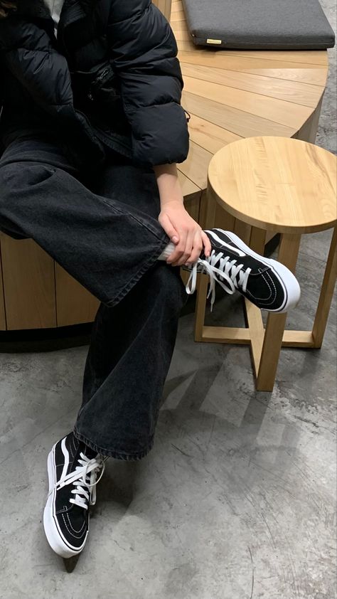 Vans Sk8 Hi Outfit, Sk8 Hi Outfit, Cool Casual Outfits, Vans Aesthetic, Sk8 Hi Vans, Vans Outfit, Vans Sk8 Hi, Mens Fashion Casual Outfits, Money Aesthetic