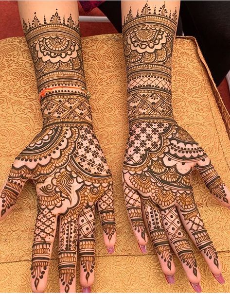 Mehendi Designs For Half Hands, Bridal Mehndi Designs Half Hand, Heavy Mehndi Designs Half Hand, Bridal Half Hand Mehndi Designs, Half Hand Designer Mehndi, Engagement Full Hand Mehndi Designs, Khafif Mehndi, Modern Mehndi, Khafif Mehndi Design