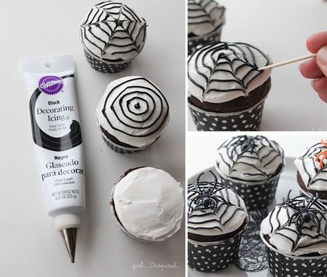 Love this idea from TheGirlInspired.com -- Easy and cute DIY Spider Web Cupcakes for Halloween! Halloween Pastry, Diy Halloween Cupcakes, Halloween Muffin, Halloween Muffins, Decorate Halloween, Halloween Cupcakes Decoration, Halloween Biscuits, Halloween Torte, Pasteles Halloween