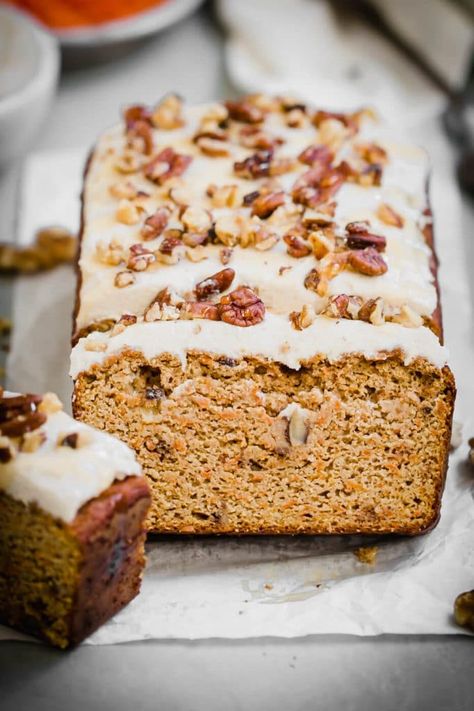 Paleo Carrot Bread 500 Calories Recipes, Low Calorie Cake, Carrot Cake Loaf, Carrot Bread, Oat Recipes Healthy, Overnight Oats Recipe Healthy, Dairy Free Cream, Sweet Carrot, Dairy Free Eggs