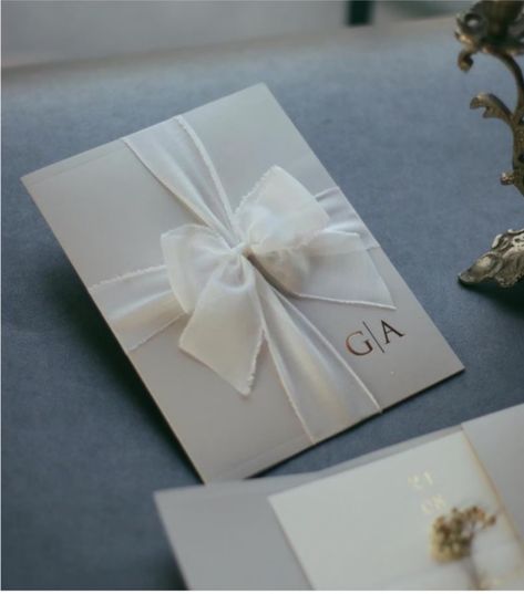 Envelope Wedding Invitation, Pearl Wedding Invitations, Chinese Wedding Invitation, Wedding Invitation Elegant, Elegant Wedding Invitation Card, Envelope Wedding, Simple Wedding Invitation, Dream Wedding Decorations, Simple Elegant Wedding