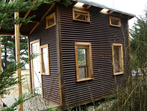 6-tiny-currogated-cabin-right-side Tiny Metal House, Corrugated Metal House, Metal Tiny House, Bunk Houses, Metal Siding House, Corrugated Metal Siding, Mini Cabin, Corrugated Steel, Tiny House Swoon