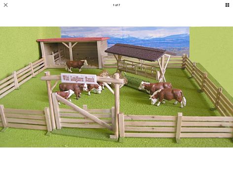 Cow Pens Ideas, Cow Pen Ideas, Boys Farm Bedroom, Cow Stable, Minecraft Horse Stables, Cattle Pens, Toy Horse Stable, Minecraft Horse, Cow Pen