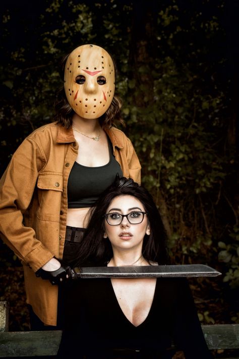 Freddy Vs Jason Photoshoot, Friday The 13th Photoshoot Ideas, Jason Voorhees Photoshoot, Friday The 13th Photoshoot, Female Jason Voorhees, Slasher Photoshoot, Ghostface Photoshoot, Halloween Poses, Spooky Shoot