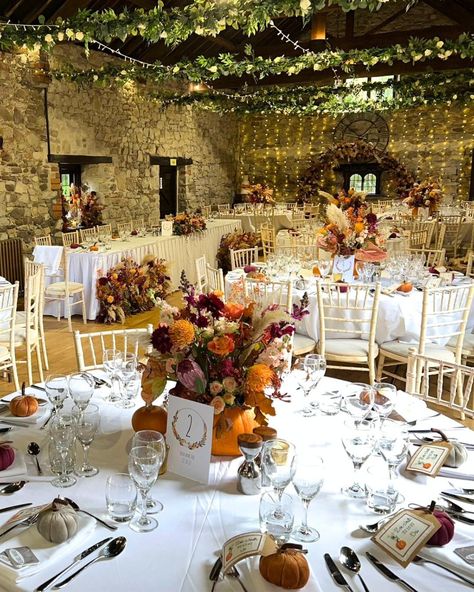 It’s Officially Autumn 🍂 And what better way to welcome the season than by looking back on Zoe & Josh's stunning autumn wedding 🤍 Just look at those gorgeous flowers by the talented @thedancingdaffodil 😍💐 Autumn at Pencoed House Estate is all about cosy, intimate vibes. With the roaring log fire in The Old Hall, underfloor heating in Cwrt Clive, and the warmth of the Woodland Bar, it's the perfect season for a wedding that embraces those crisp, golden days. Are you planning an autumn weddi... Autumnal Themed Wedding, Cosy Wedding, Log Fire, Autumnal Wedding, Wedding Themes Fall, Golden Days, Gorgeous Flowers, Fall Wedding Decorations, Wedding Inspiration Board