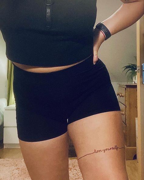 Cursive Thigh Tattoo, Thigh Line Tattoos, Cursive Tattoo, Cursive Tattoos, Single Line Tattoo, 30th Party, Thigh Tattoos Women, Continuous Line, Fine Line Tattoos