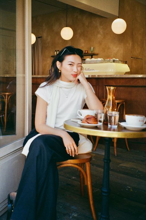 Michelle Lin, Instagram Coffee, Minimal Outfit, High Waist Fashion, Beauty Clothes, Seasonal Fashion, Spring Summer Outfits, Linen Pants, Life Is Beautiful