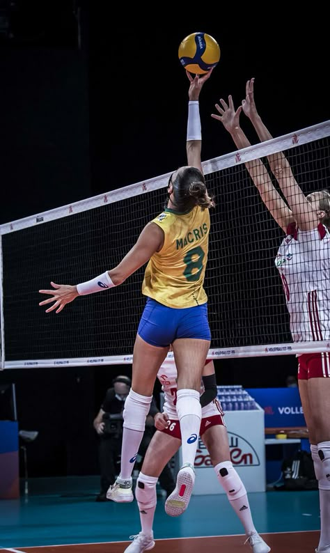 Brazil Volleyball, Volleyball Positions, Volleyball Outfit, Volleyball Photography, Volleyball Wallpaper, Volleyball Gear, Nike Volleyball, Volleyball Setter, Volleyball Photos