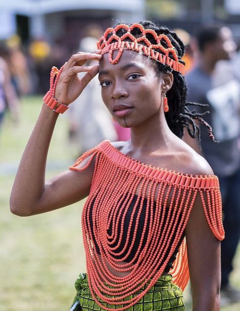 Afrofuturism Fashion, Afropunk 2017, Solarpunk Fashion, Futurism Fashion, Dark Skin Models, Afro Goth, Afro Punk Fashion, Look Festival, Afro Punk