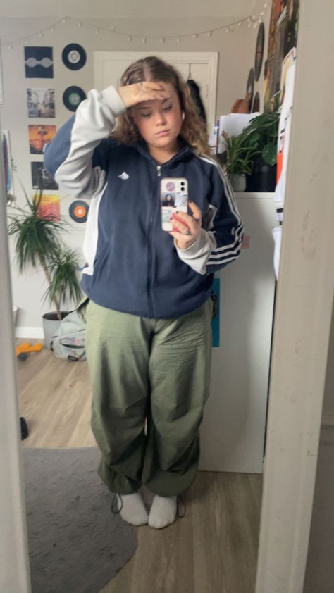 Adidas Zip Up Outfit, Granola Girl Fleece, Adidas Zip Up, Outfit Inspo Fall, Zip Ups, Adidas, Outfit Inspo, How To Wear, Clothes