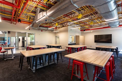 Stem Classroom Setup, Academia Furniture, Counter Height Tables, Poly Chair, Design Studio Workspace, Innovation Center, Flexible Furniture, Classroom Desk, Stem Classroom