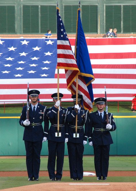 United States Air Force Color Guard Us Air Force Dress Uniform, Us Air Force Uniform, Air Force Uniform, Air Force Pictures, Air Force Uniforms, American Patriotism, Patriotic Pictures, Military Pride, Honor Guard