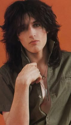 STEVE JANSEN 80s Rock Hair, Steve Jansen, David Sylvian, Icon Fashion, The Dictator, Rock Hairstyles, 80s Men, Photographie Portrait Inspiration, John Taylor